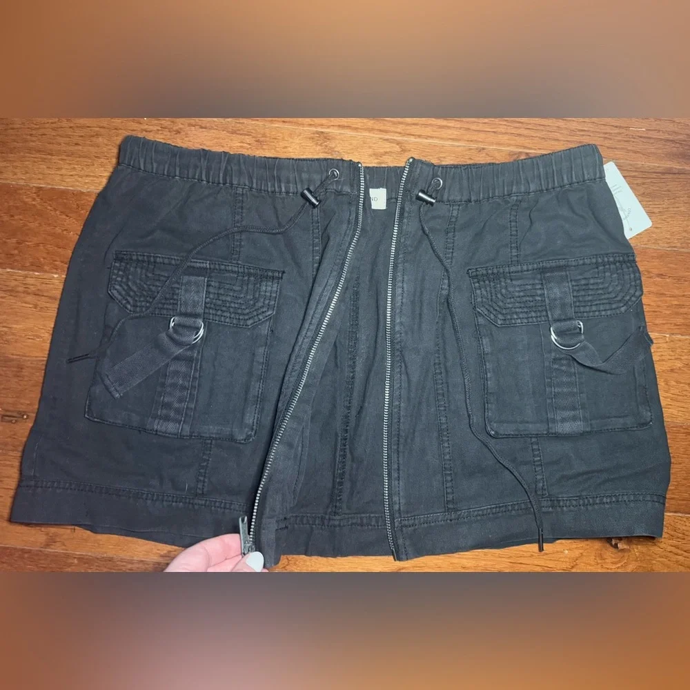 NWT Lucky Brand Army Cargo 12” mini skirt black - Picture 3 of 5